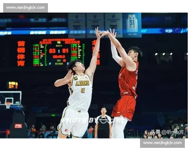 CBA焦点战：广东鏖战辽宁谁能笑到最后引发球迷热议